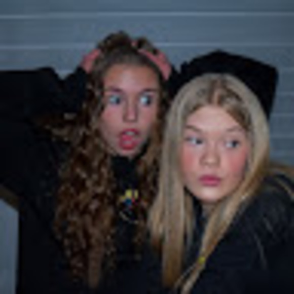 Meet your Posher, Skylar - Picture 1 of 1